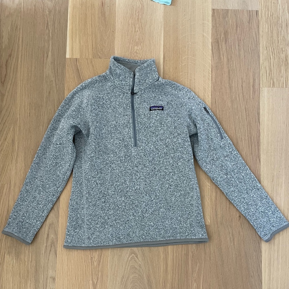 Patagonia grey quarter zip